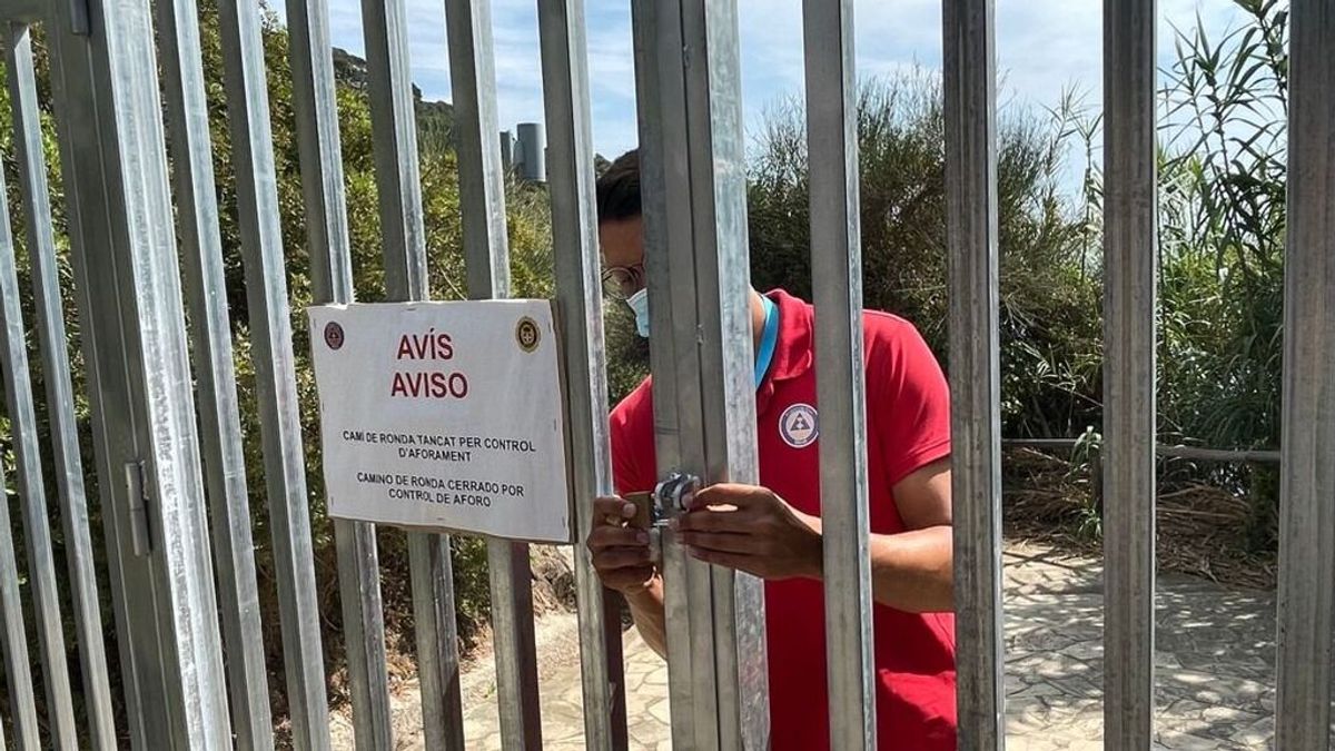 Cerrar la playa por aforo excesivo en Blanes: “Prefiero seguridad a que se amontone la gente” Cerrar la playa por aforo excesivo en Blanes: “Prefiero seguridad a que se amontone la gente”