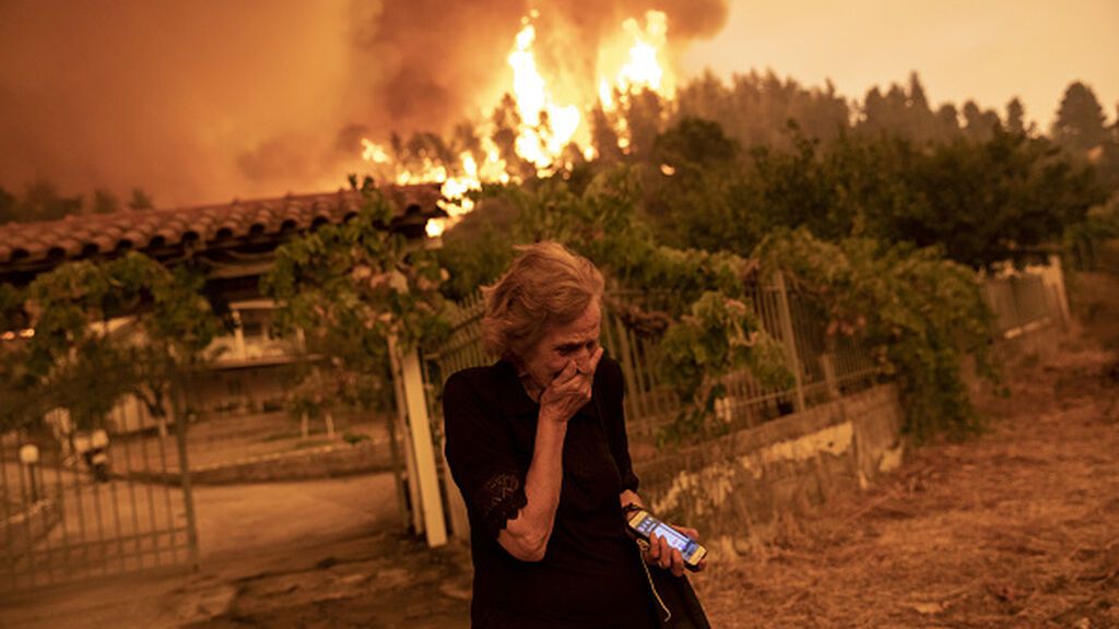 La isla de Eubea, en Grecia, arrasada por las llamas tras una semana ardiendo