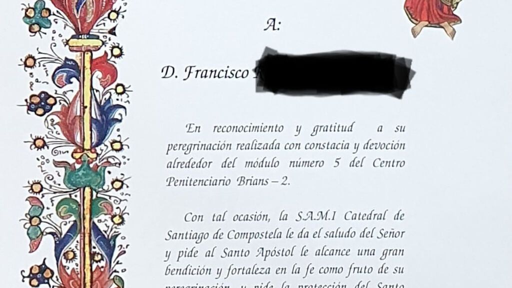 La Compostela que recibió uno de los presos