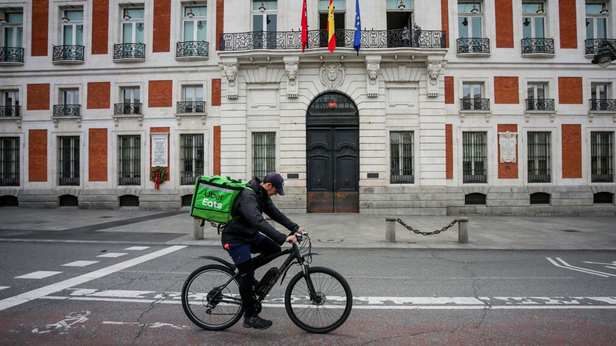 Preparan una demanda colectiva contra Uber Eats por "despidos" y "cesión ilegal" a subcontratas Preparan una demanda colectiva contra Uber Eats por "despidos" y "cesión ilegal" a subcontratas