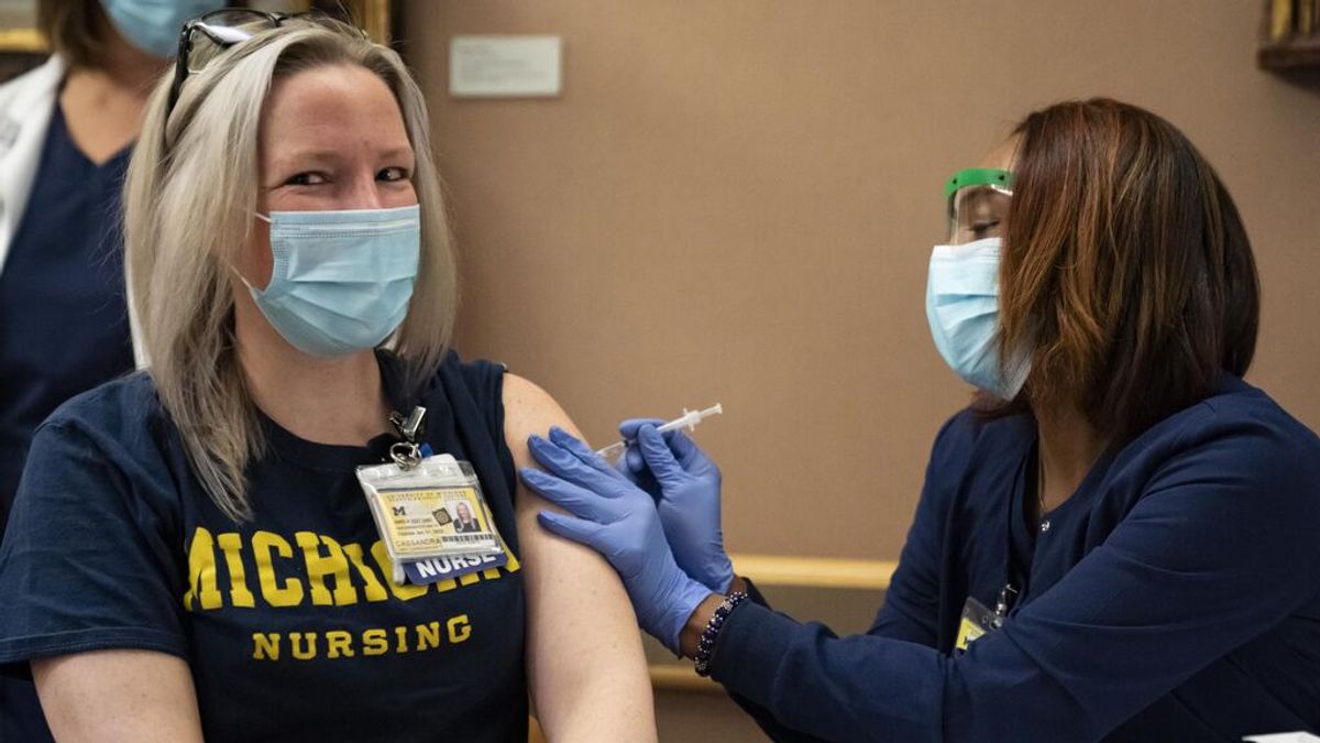 Los reguladores de Estados Unidos autorizan la tercera dosis para personas inmunodeprimidas Los reguladores de Estados Unidos autorizan la tercera dosis para personas inmunodeprimidas