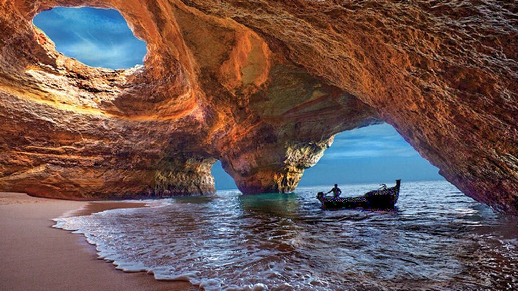 Cuevas de Benagil