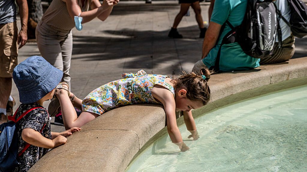 AEMET prevé que este sábado sea "el día más adverso" de la ola de calor y de los más calurosos de los últimos años