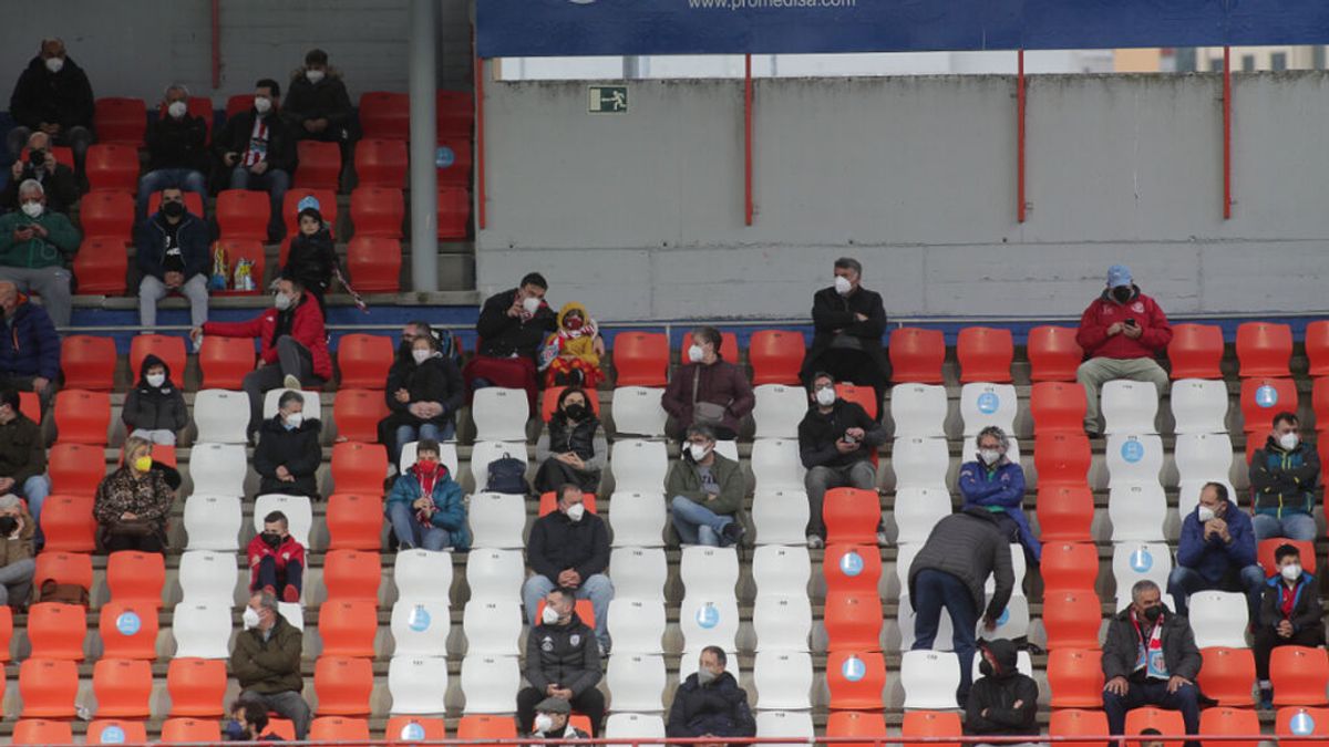 El público vuelve a la liga, pero con condiciones: 40 por ciento de aforo y mascarilla El público vuelve a la liga, pero con condiciones: 40 por ciento de aforo y mascarilla