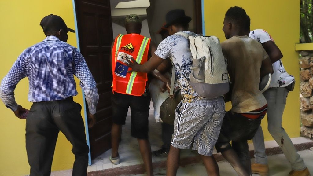 Registrado un seísmo de magnitud 7,2 en la costa de Haití, en imágenes