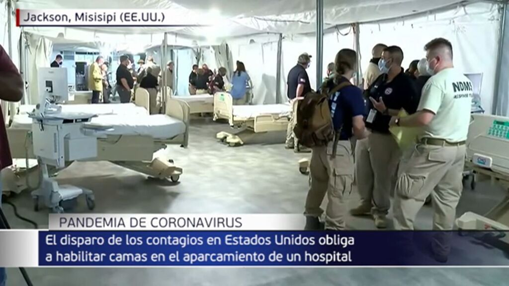 Habilitan decenas de camas en el parking de un hospital ante la escalada de casos de coronavirus