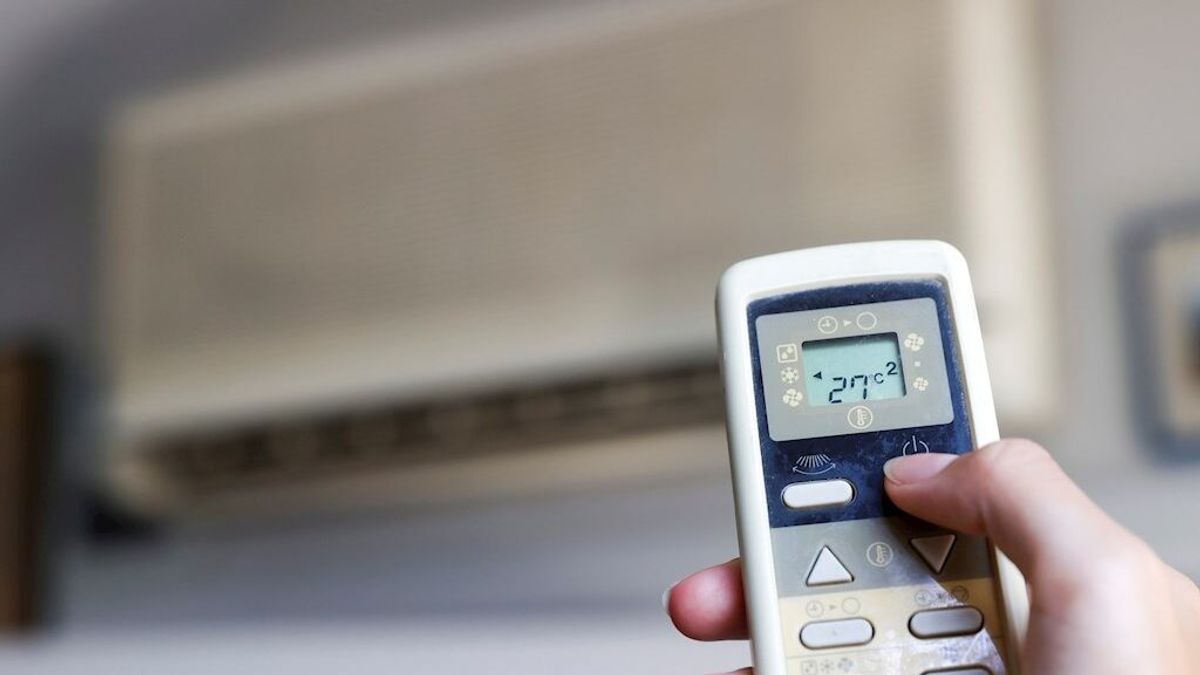 El precio de la luz se toma un respiro y este lunes baja de los 90 euros/MWh El precio de la luz se toma un respiro y este lunes baja de los 90 euros/MWh