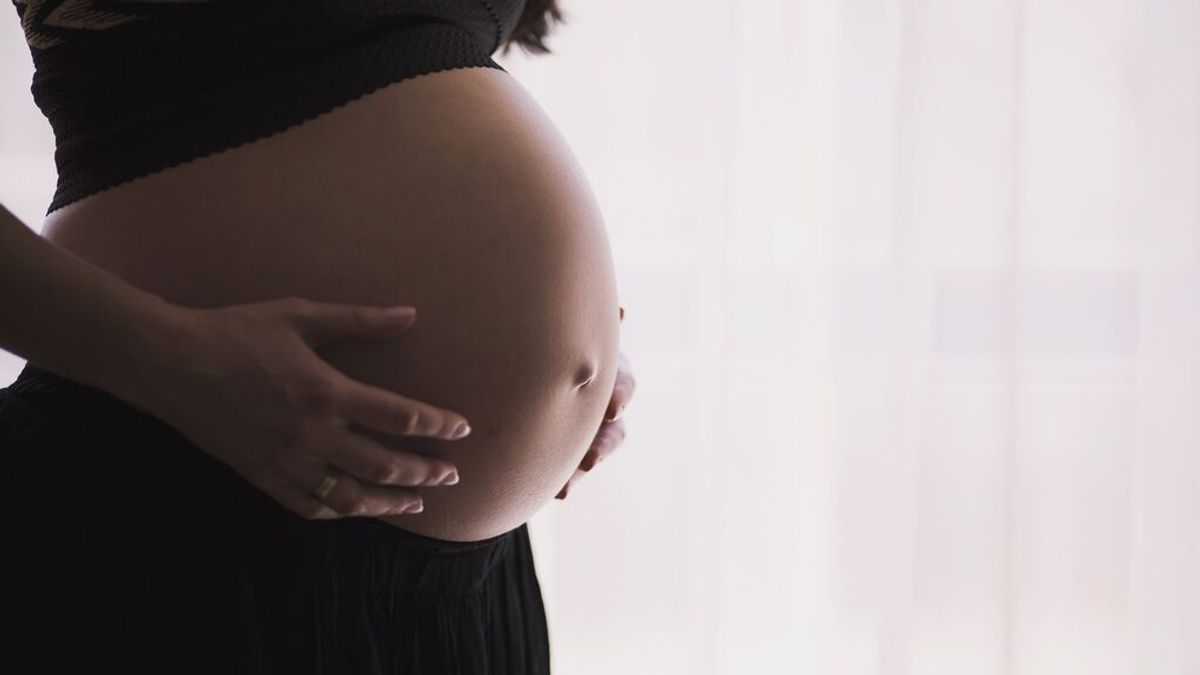 Coronavirus y embarazo: contagiarse aumenta el riesgo de parto muy prematuro