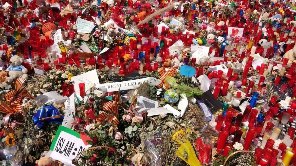Barcelona y Cambrils recuerdan los atentados del 17-A: tareas pendientes cuatro años después Barcelona y Cambrils recuerdan los atentados del 17-A: tareas pendientes cuatro años después
