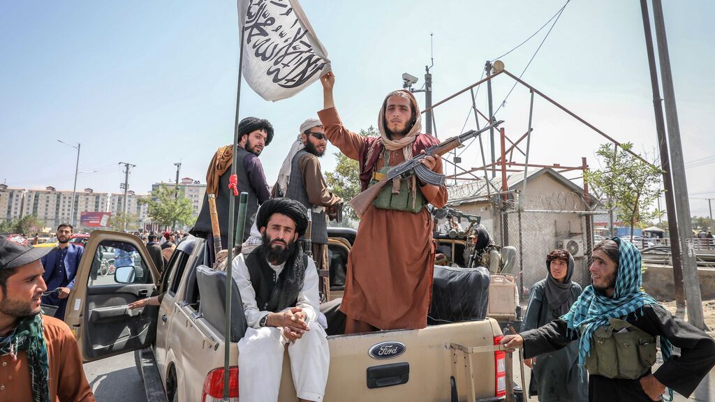 España trabaja para repatriar a sus ciudadanos en Afganistán: "Los talibanes están por todos lados"