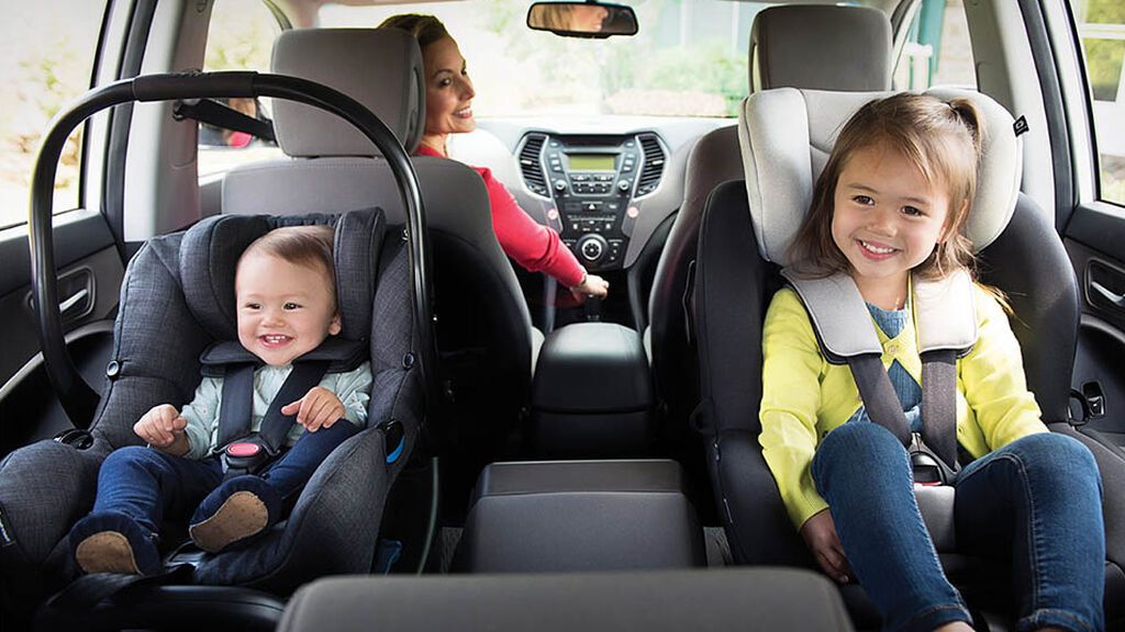 Lo más recomendable será comprar una sillita convertible.