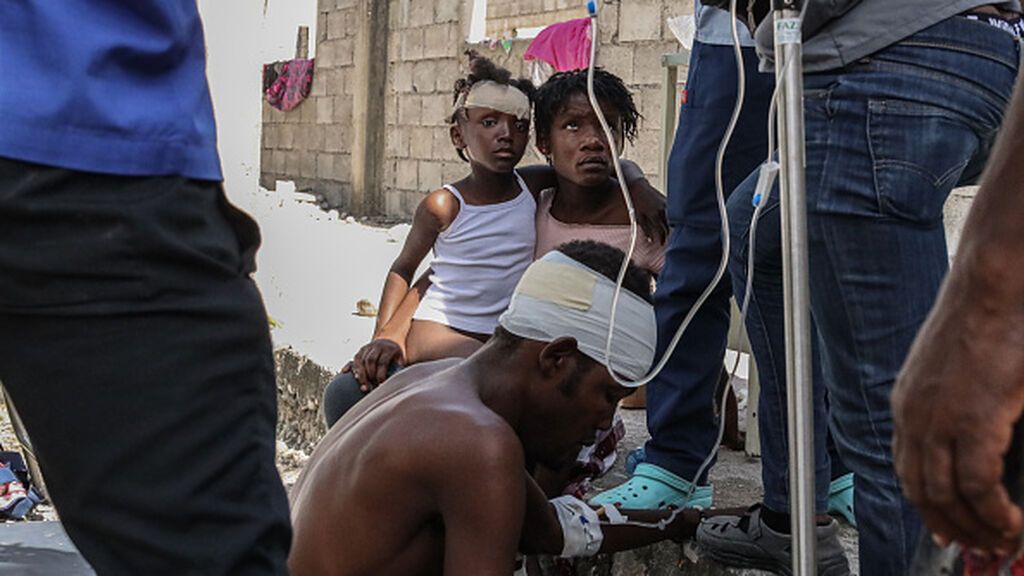 La tragedia en Haití tras el terremoto con 1.500 muertos y 7.000 heridos sin condiciones para atenderlos