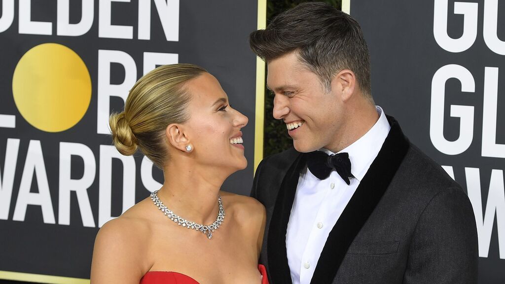 Scarlett Johansson y Colin Jost