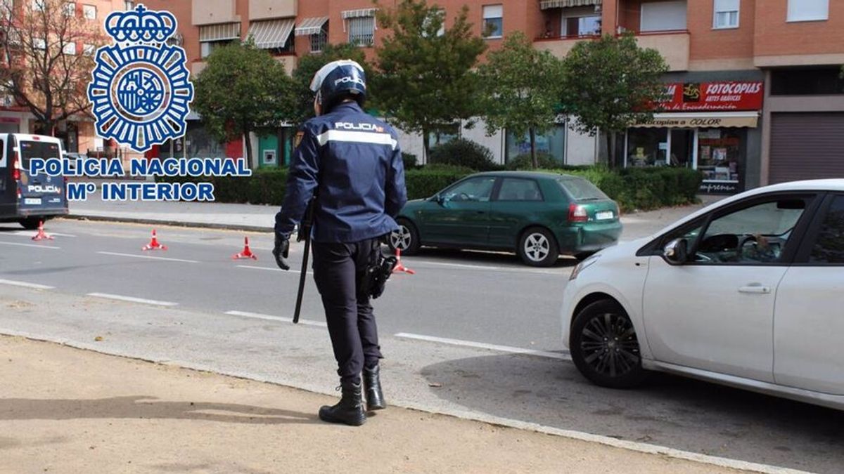 A prisión tras ser detenido por amenazar a sus padres y sus hermanos con una navaja enGranada A prisión tras ser detenido por amenazar a sus padres y sus hermanos con una navaja enGranada