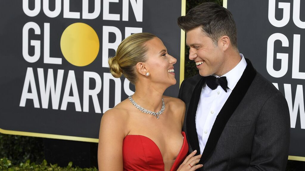 Scarlett Johansson y Colin Jost