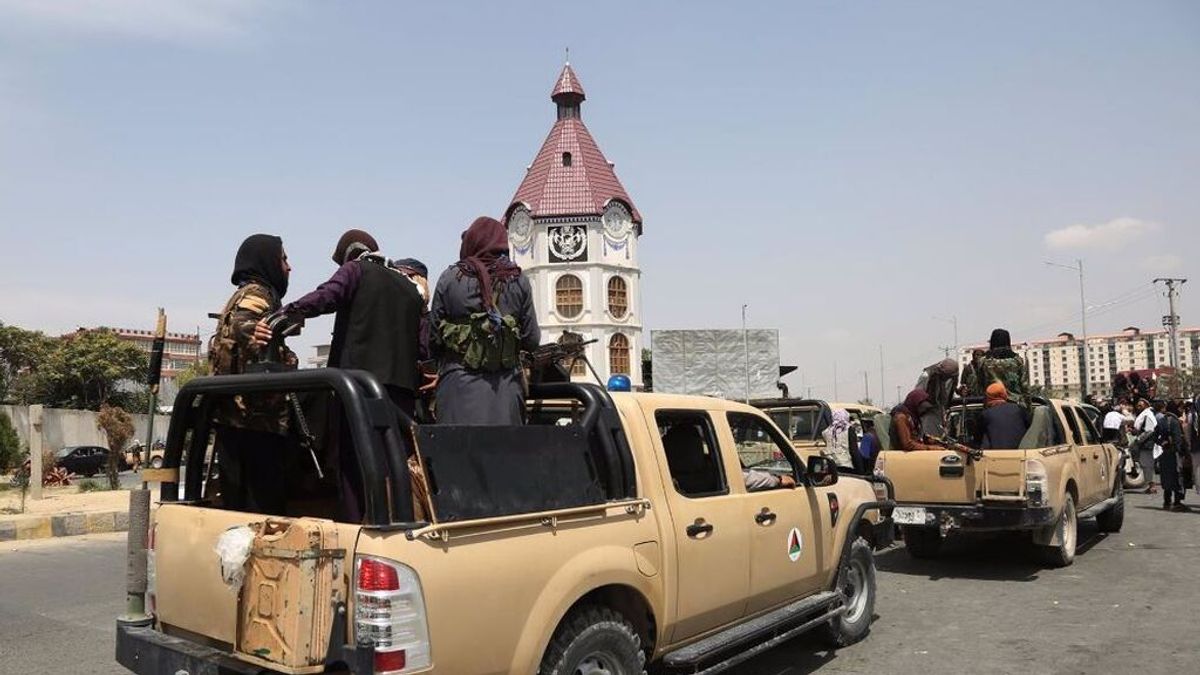 Los talibanes van a la caza de colaboradores del gobierno depuesto y de las tropas extranjeras Los talibanes van a la caza de colaboradores del gobierno depuesto y de las tropas extranjeras