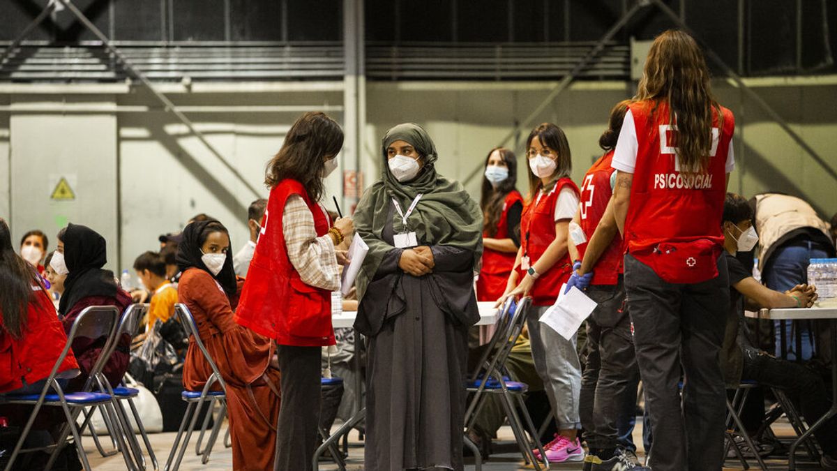 España estudia acoger a líderes civiles afganos en una segunda fase de evacuación España estudia acoger a líderes civiles afganos en una segunda fase de evacuación