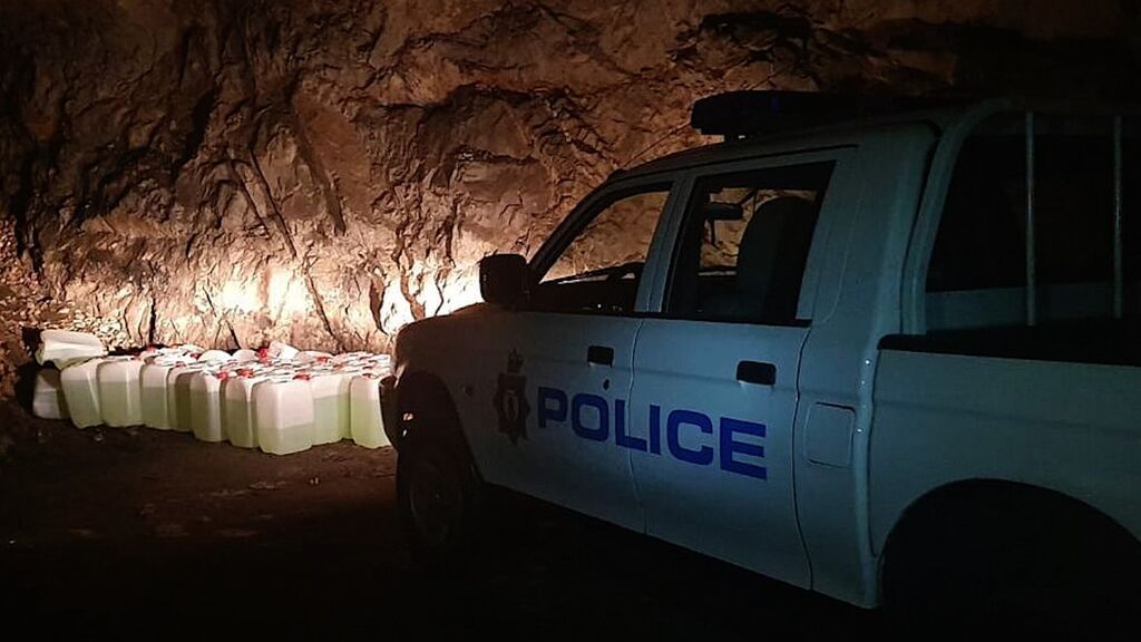 El almacen ilegal de combustible descubierto en un túnel del Peñón la pasada semana