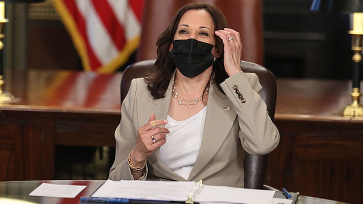 Kamala Harris viaja hacia Vietnam en plena crisis de Afganistán Kamala Harris viaja hacia Vietnam en plena crisis de Afganistán