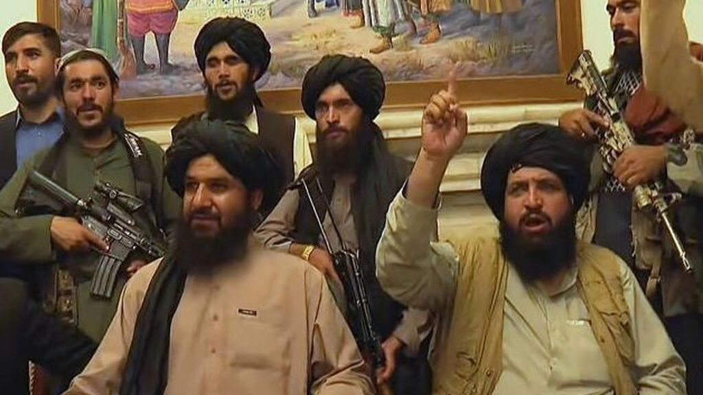 Los talibanes imponen su código:  sin risas, ni fiestas ni derechos