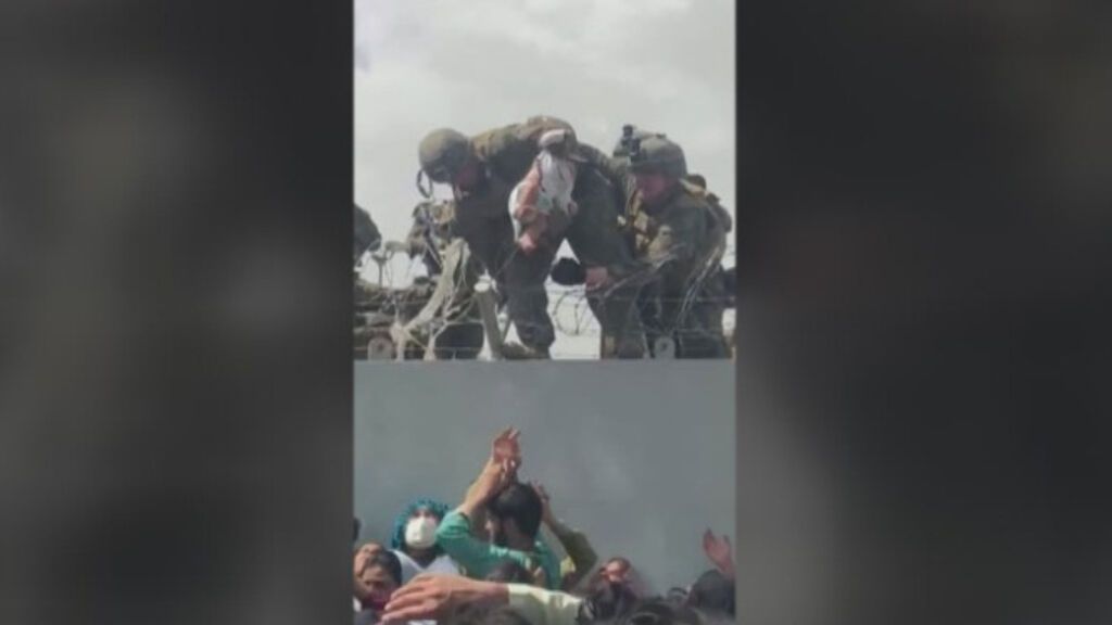 Afganos desesperados entregan a sus hijos a soldados aliados