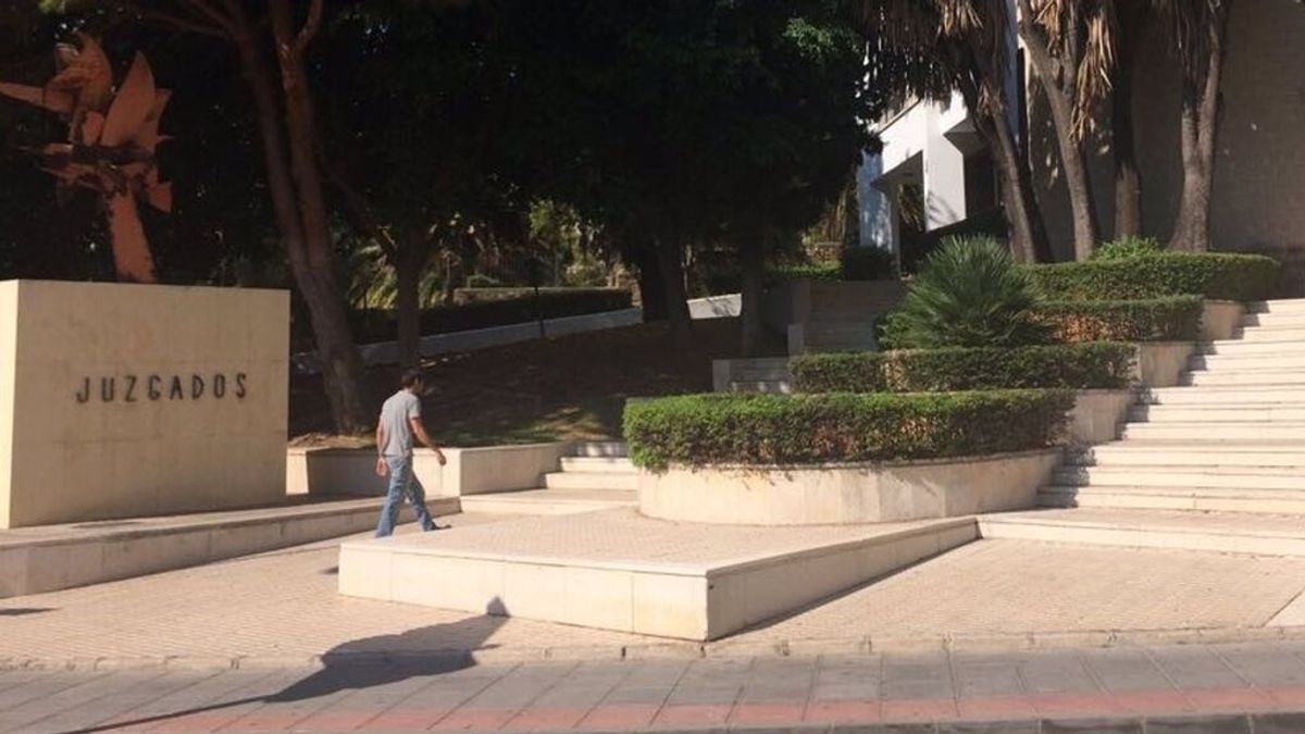 Autorizan la autopsia de la joven de 20 años fallecida en Marbella con coronavirus Autorizan la autopsia de la joven de 20 años fallecida en Marbella con coronavirus