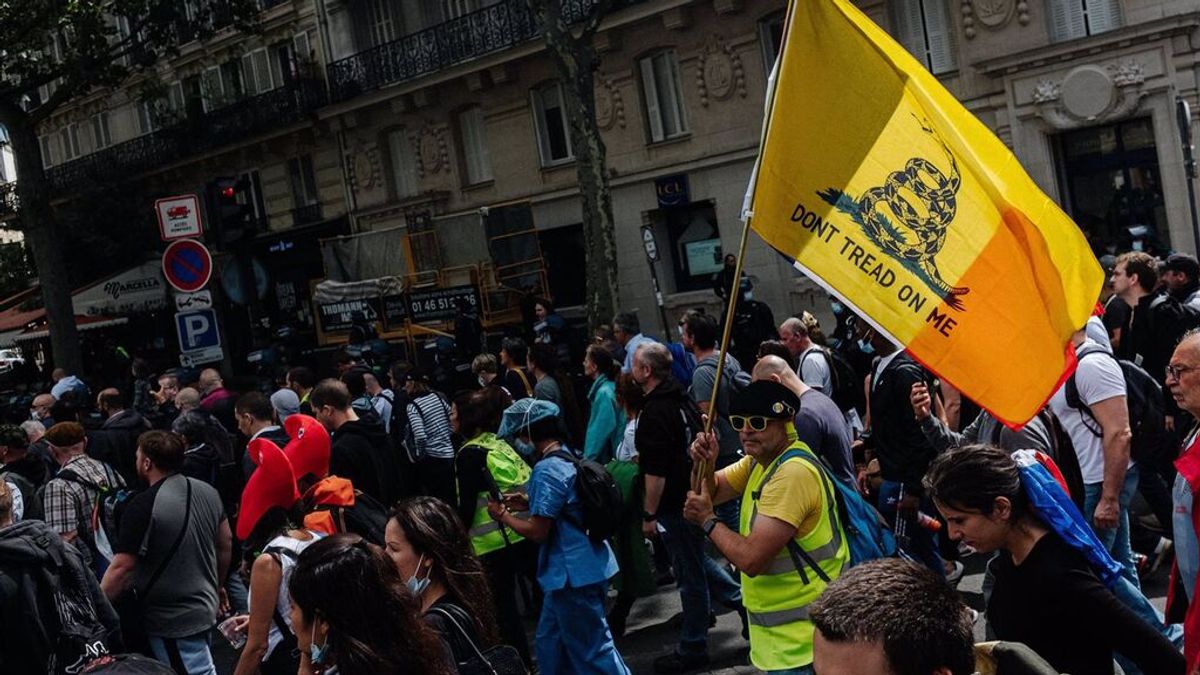 Las protestas contra el pasaporte COVID suman seis semanas consecutivas en Francia Las protestas contra el pasaporte COVID suman seis semanas consecutivas en Francia