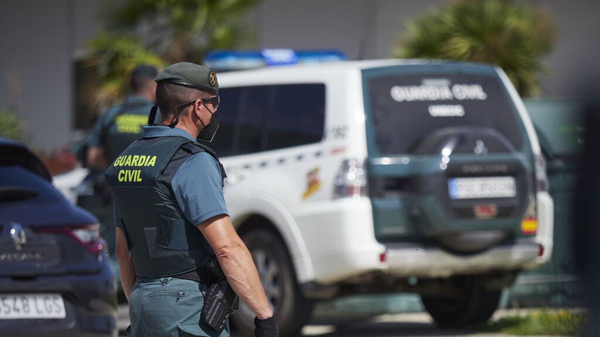 Dos detenidos por una violación múltiple a una joven de 19 años en Formentera Dos detenidos por una violación múltiple a una joven de 19 años en Formentera
