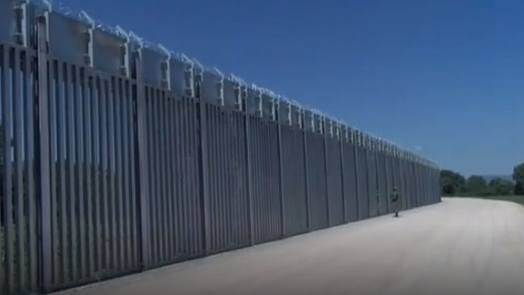 Grecia levanta un muro con Turquía para evitar la entrada de migrantes afganos