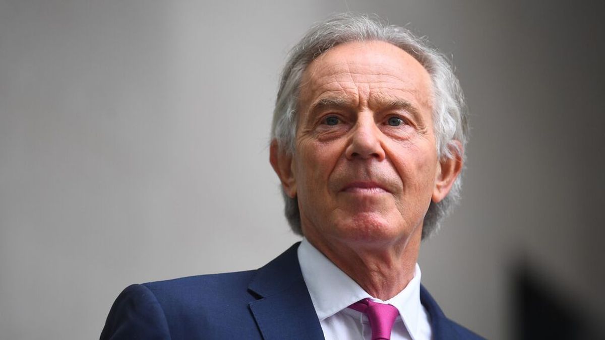 Tony Blair califica de "trágica, peligrosa, innecesaria e imbécil" la decisión de salir de Afganistán