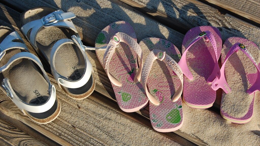 La respuesta viral de un niño de cuatro años al decirle que sus chanclas son de niña por ser rosas La respuesta viral de un niño de cuatro años al decirle que sus chanclas son de niña por ser rosas