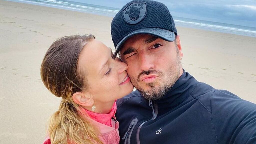 David Bustamante recuerda sus inicios con Yana Olina: "Sigamos bailando"