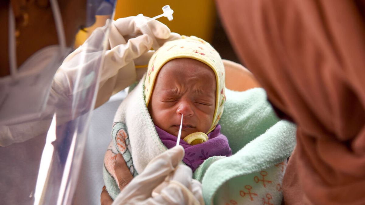Los niños muy pequeños transmiten más la covid que los más mayores Los niños muy pequeños transmiten más la covid que los más mayores