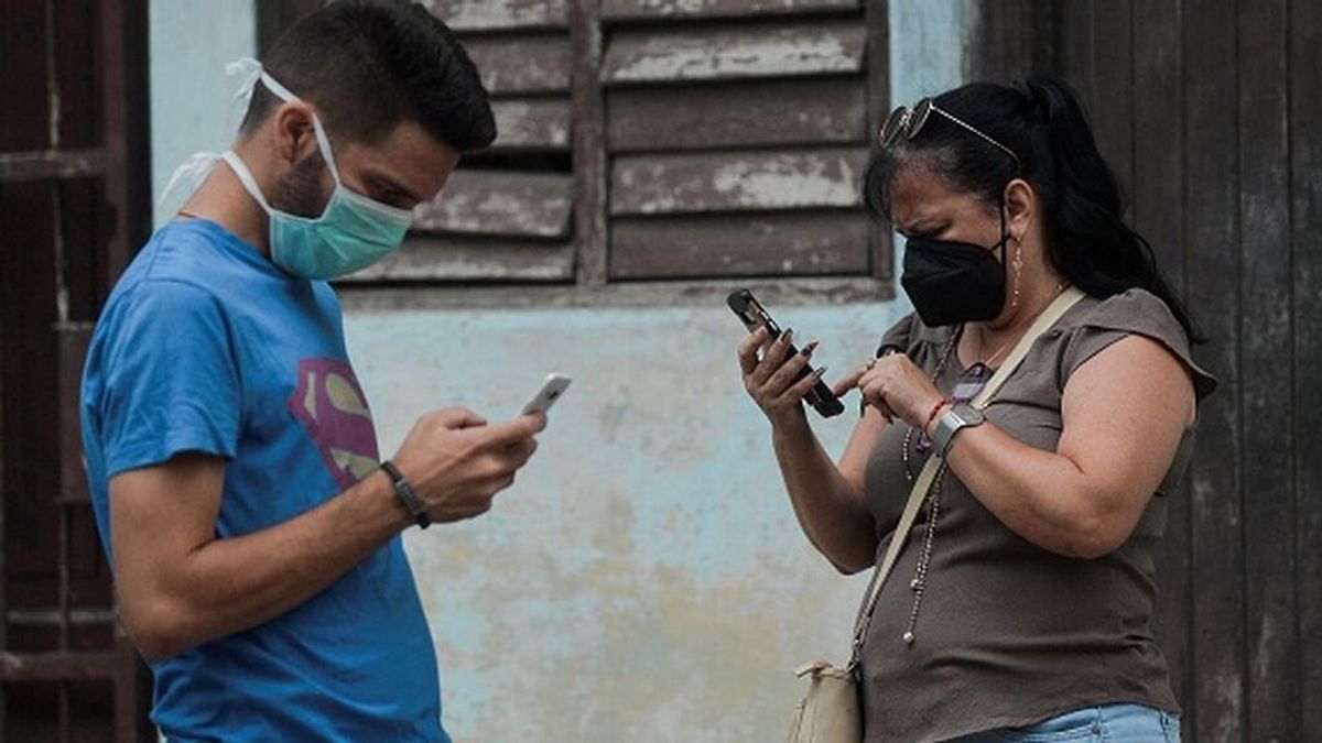 El ciberterrorismo de Díaz-Canel: los cubanos podrán ser acusados por criticar al gobierno en las redes sociales
