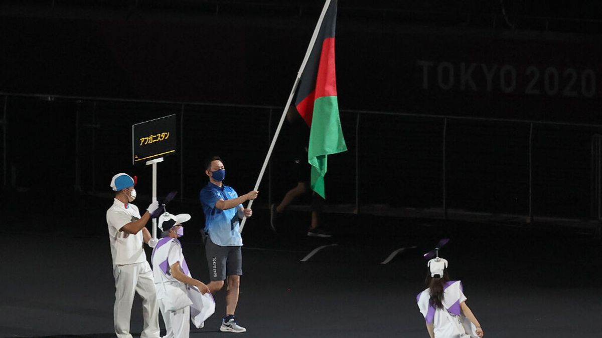 La bandera de Afganistán ondea en la inauguración de los Juegos Paralímpicos de Tokio La bandera de Afganistán ondea en la inauguración de los Juegos Paralímpicos de Tokio
