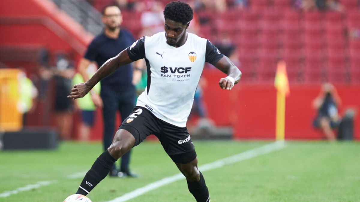 BORRADOR. De las apuestas a critpomonedas: cómo han cambiado las camisetas de los equipos de fútbol con la ley del juego BORRADOR. De las apuestas a critpomonedas: cómo han cambiado las camisetas de los equipos de fútbol con la ley del juego