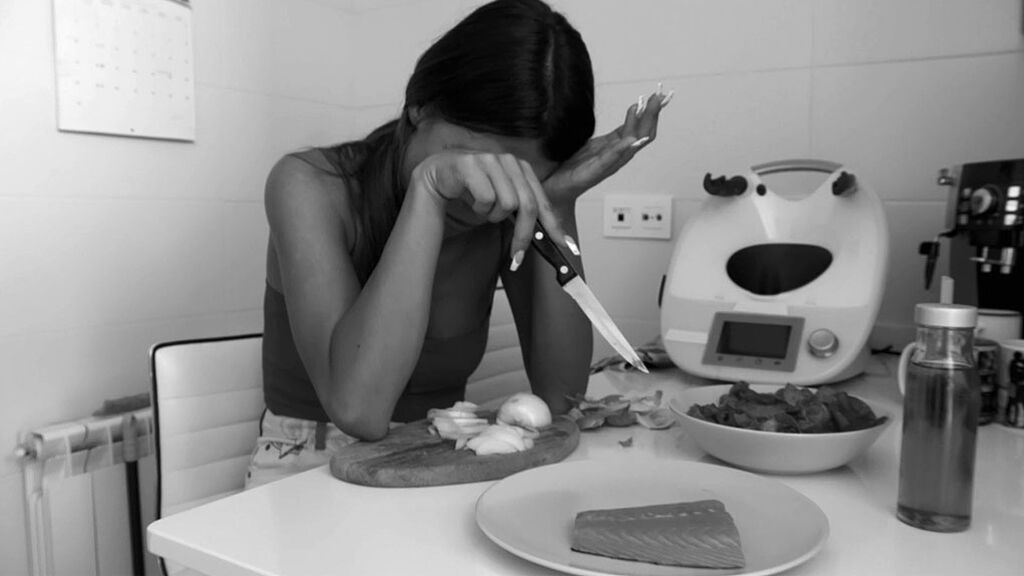 Lágrimas, traumas infantiles y humo en el cocinado de Sofía Suescun: “¡Está quemado!”
