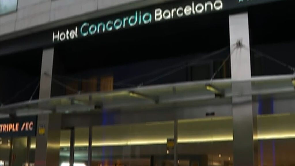 Hallan muerto a un niño en un hotel de Barcelona