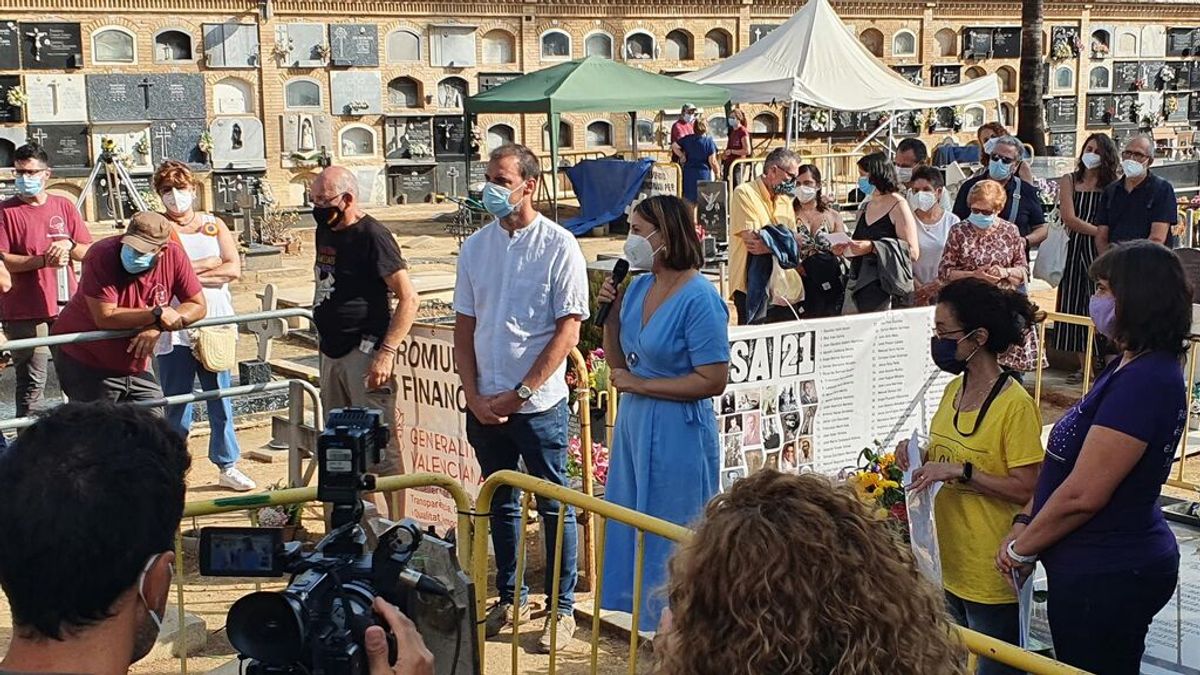 La Generalitat Valenciana inicia la exhumación de 76 víctimas del franquismo en la fosa 21 del cementerio de Paterna La Generalitat Valenciana inicia la exhumación de 76 víctimas del franquismo en la fosa 21 del cementerio de Paterna