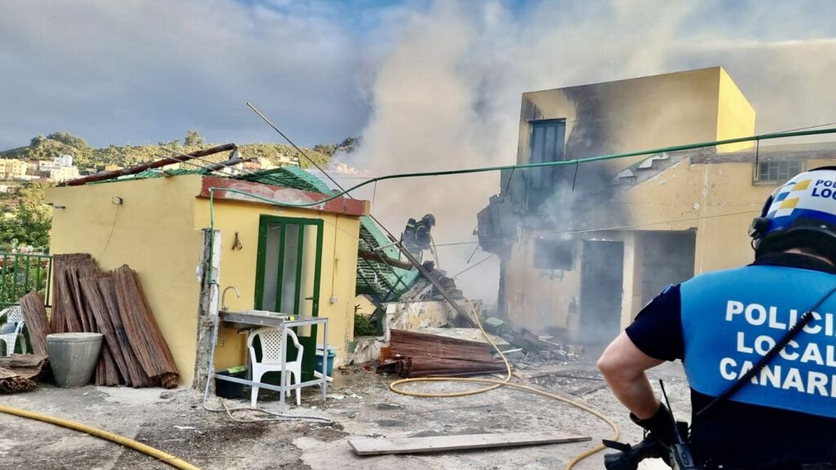 Explosión y derrumbe de una vivienda unipersonal en La Laguna Explosión y derrumbe de una vivienda unipersonal en La Laguna