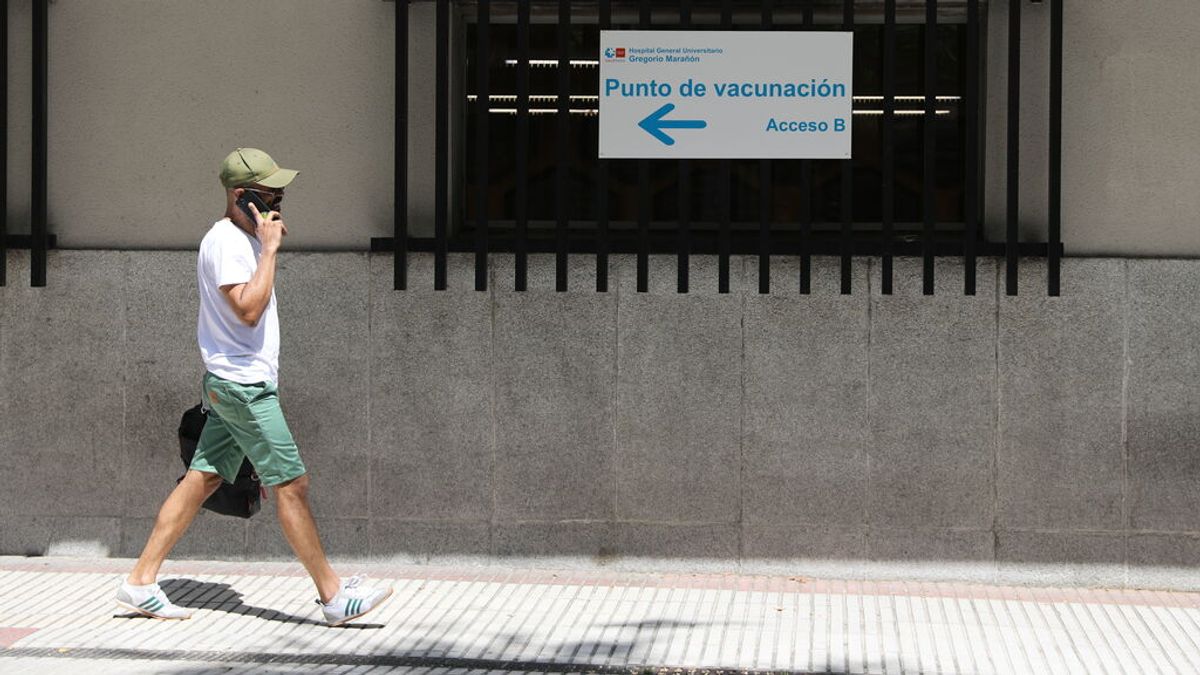 Sanidad registra 163 muertos por covid y los hospitalizados bajan a 7.657 Sanidad registra 163 muertos por covid y los hospitalizados bajan a 7.657