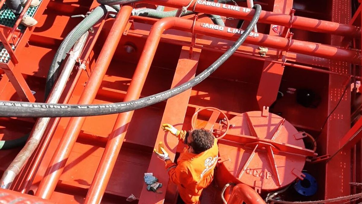 Tres muertos en Murcia por inhalar gases cuando reparaban un barco Tres muertos en Murcia por inhalar gases cuando reparaban un barco