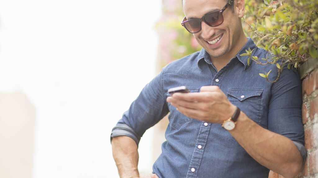 Ruta Cashless o dejar el efectivo en casa: cinco cosas que puedes hacer desde tu móvil en un click y que antes te llevaban un siglo