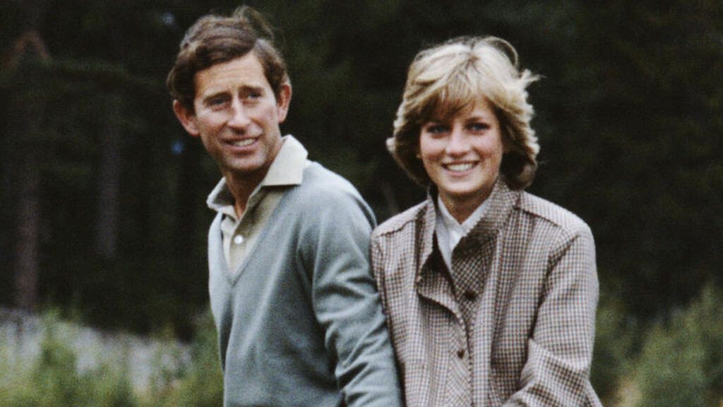 La vida tampoco fue fácil para Lady Di y el príncipe Carlos.