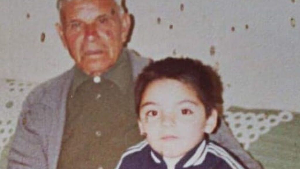 Jordi descubre que es un niño adoptado