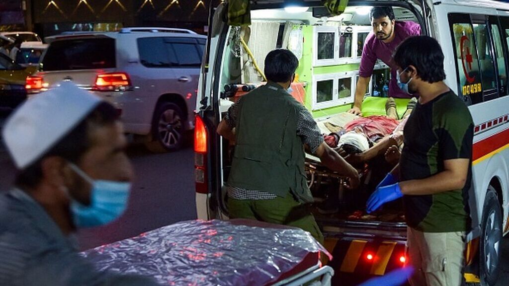 Aumentan a 110 los muertos en el doble atentado de Estado Islámico en el aeropuerto de Kabul