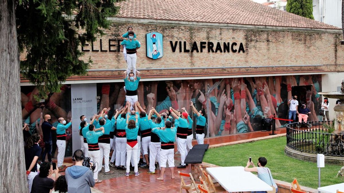 Peligran los 'castells' de Vilafranca por Sant Fèlix: exigen a la Generalitat que los permita con 50 castellers