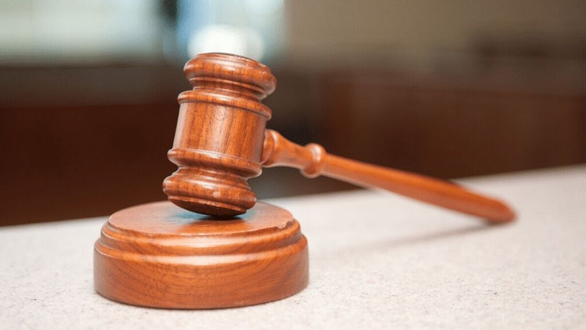 Un juez obliga a unos padres a indemnizar a su hijo por tirar su colección de porno