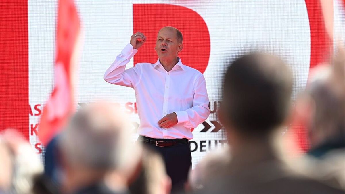 El candidato socialdemócrata alemán no descarta un gobierno de coalición 'a la española' El candidato socialdemócrata alemán no descarta un gobierno de coalición 'a la española'