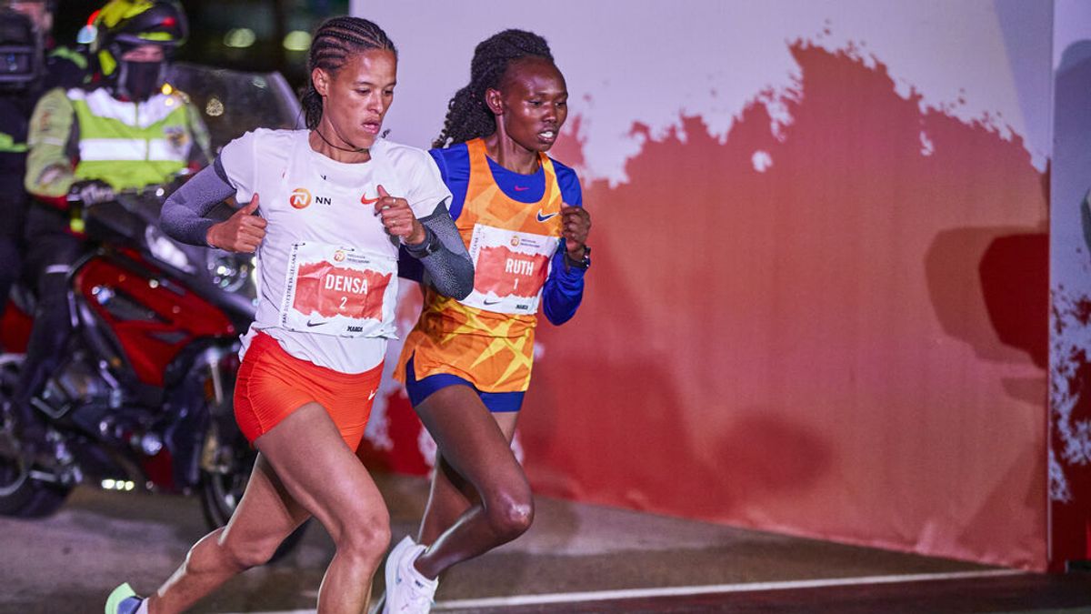 La etíope Yalemzerf Yehualaw bate el récord del mundo de medio maratón femenino La etíope Yalemzerf Yehualaw bate el récord del mundo de medio maratón femenino